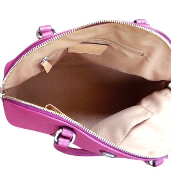 Coach Wine Color Leather LIKE NEW Shoulder Bag no callouts - Picture 7 of 7